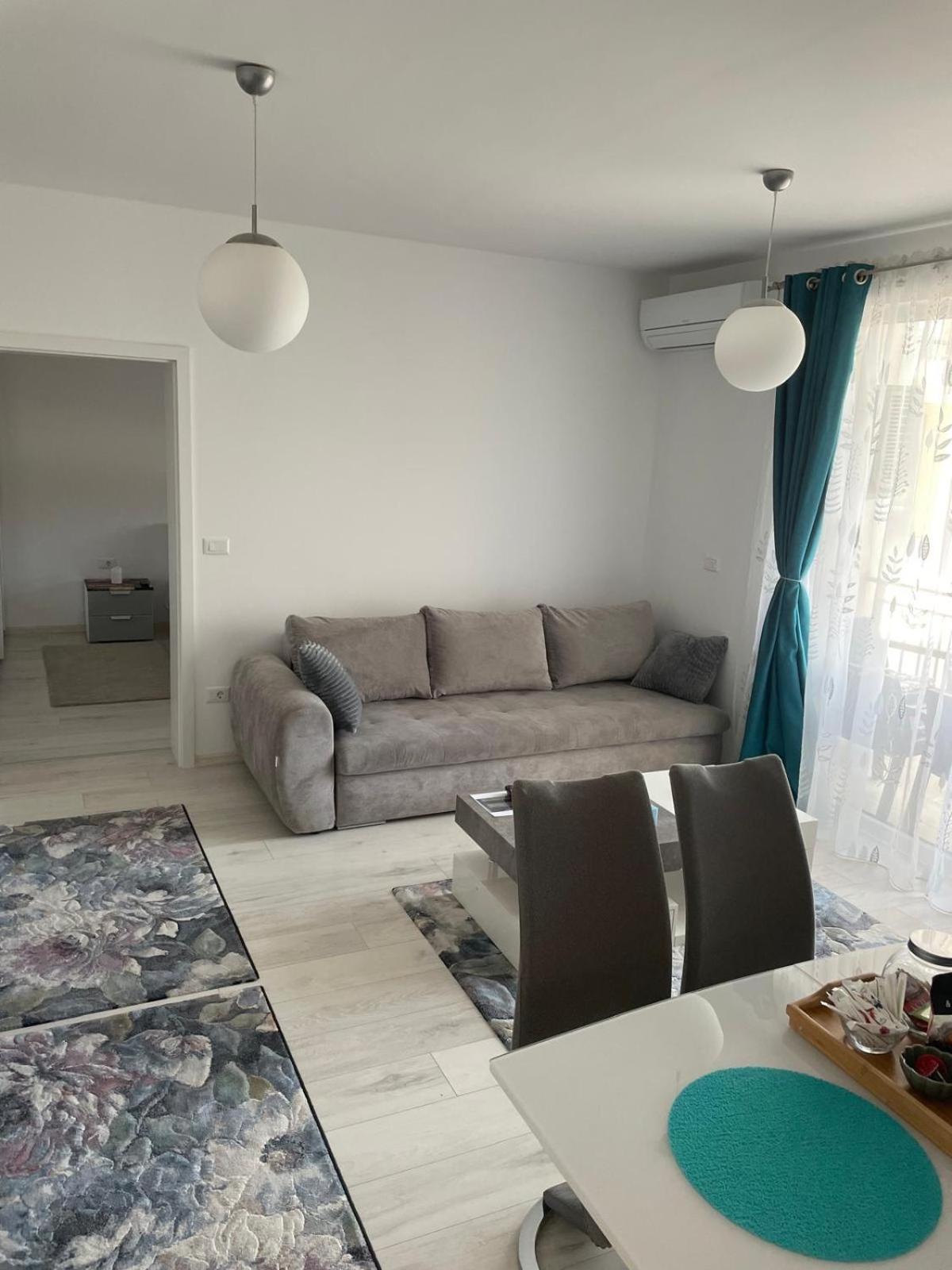 Ferienwohnung Refugiul Linistit Giroc Exterior foto